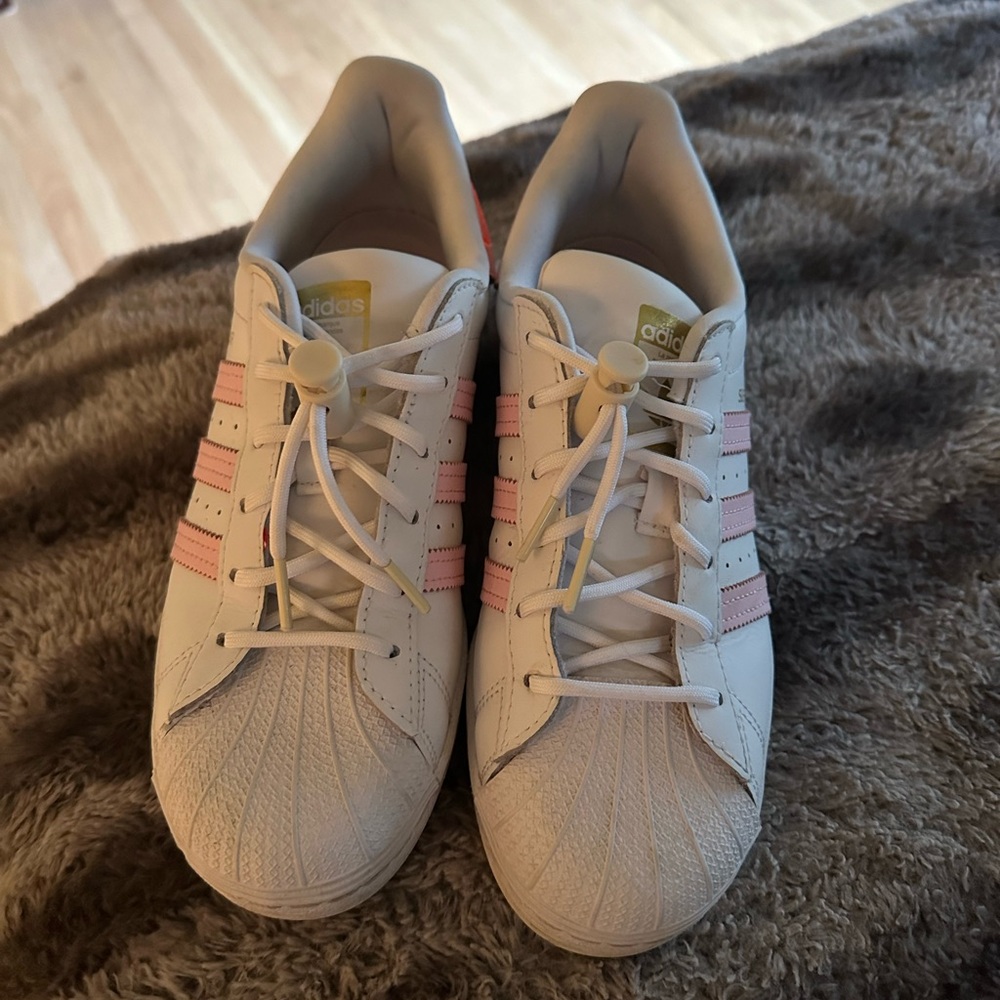 Adidas women’s sneakers